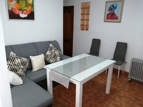 Piso en calle Polichinela, 3