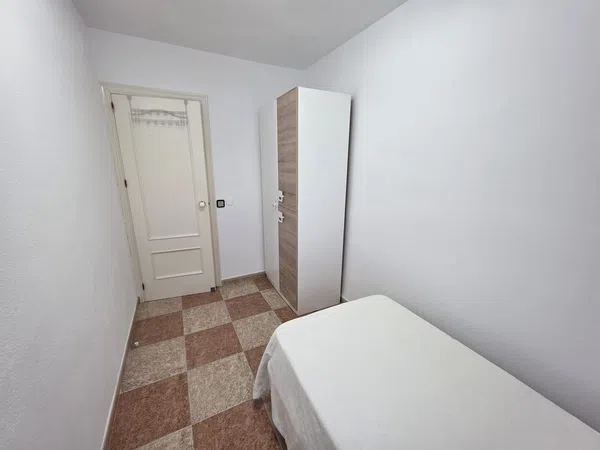 Piso en Plaza Valentin Ortigosa, 3, Los Guindos - Parque Mediterráneo - Santa Paula - Foto 16