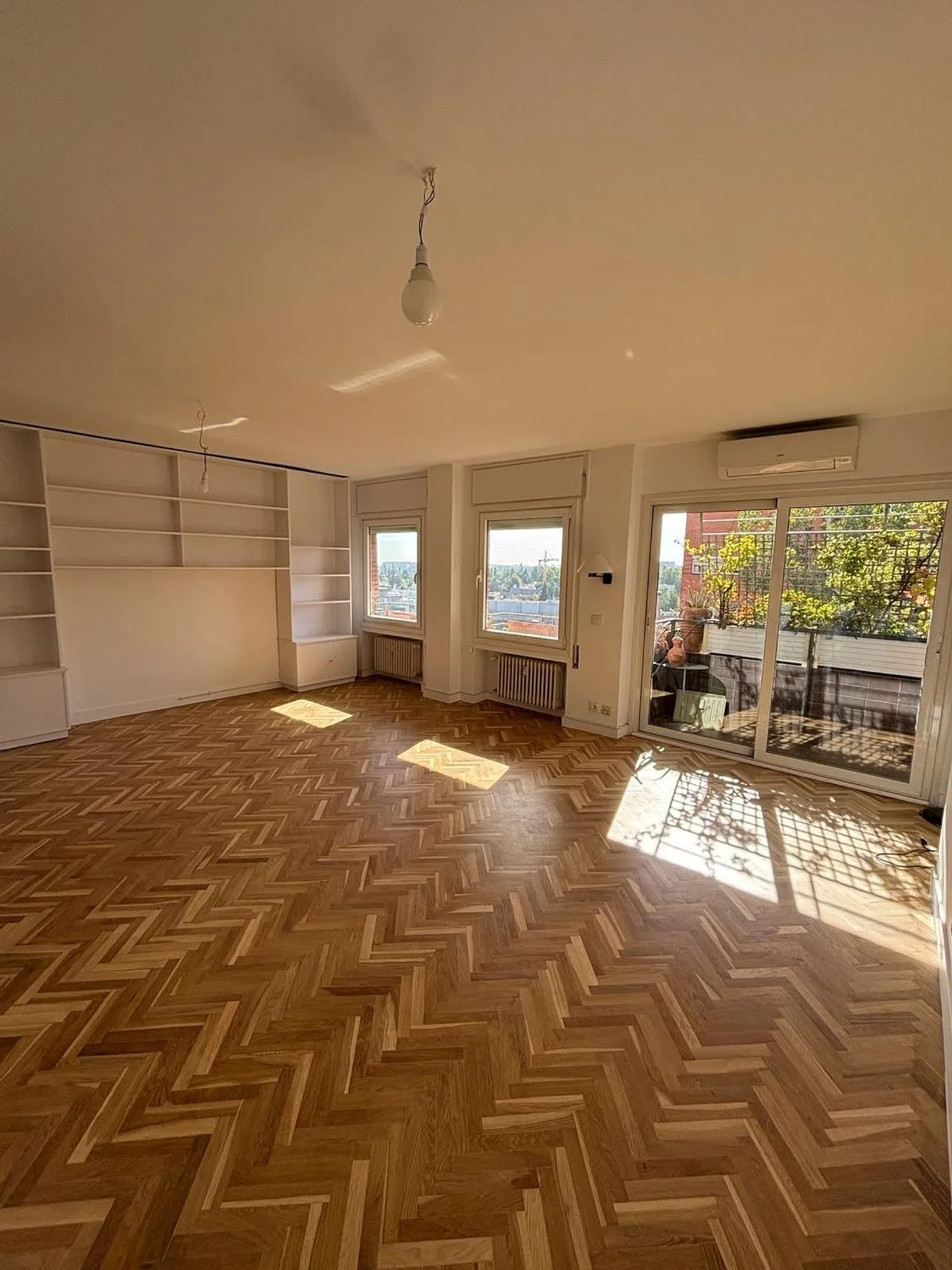 Piso en calle del Moscatelar, 34 - Foto 1