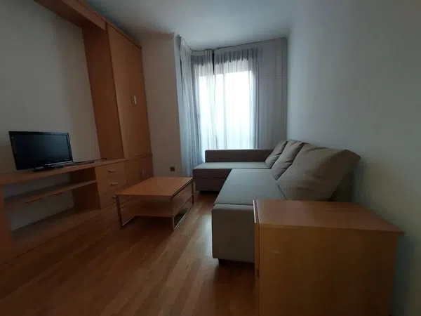 Piso en Calle de Samaniego, 9, Rejas - Foto 1