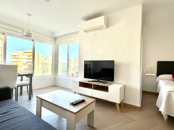 Estudio en Avenida Torre Ladeada, 74 - Foto 1