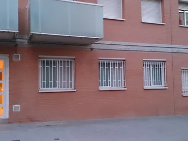 Piso en  Carrer de Guillem Catà 43 - Foto 2