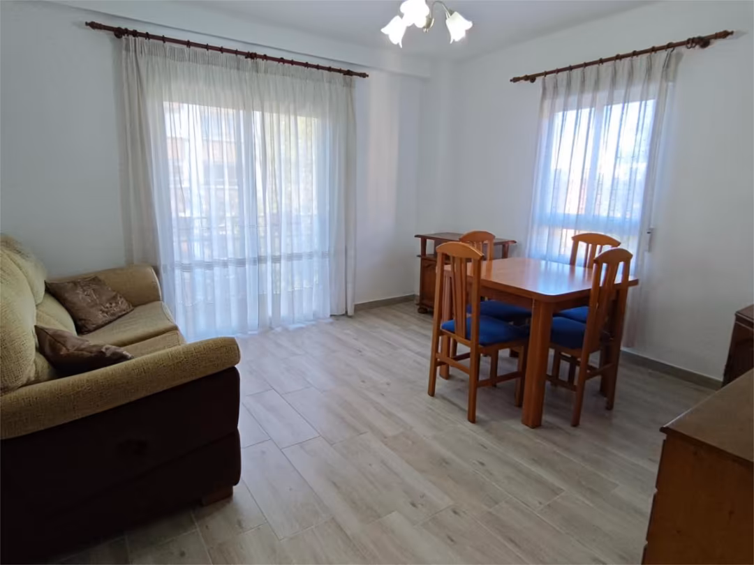 Piso en  Carrer del General Llorens 9 - Foto 2