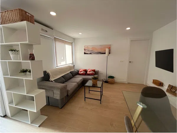 Ático en calle Santo Tomás de Villanueva, 19