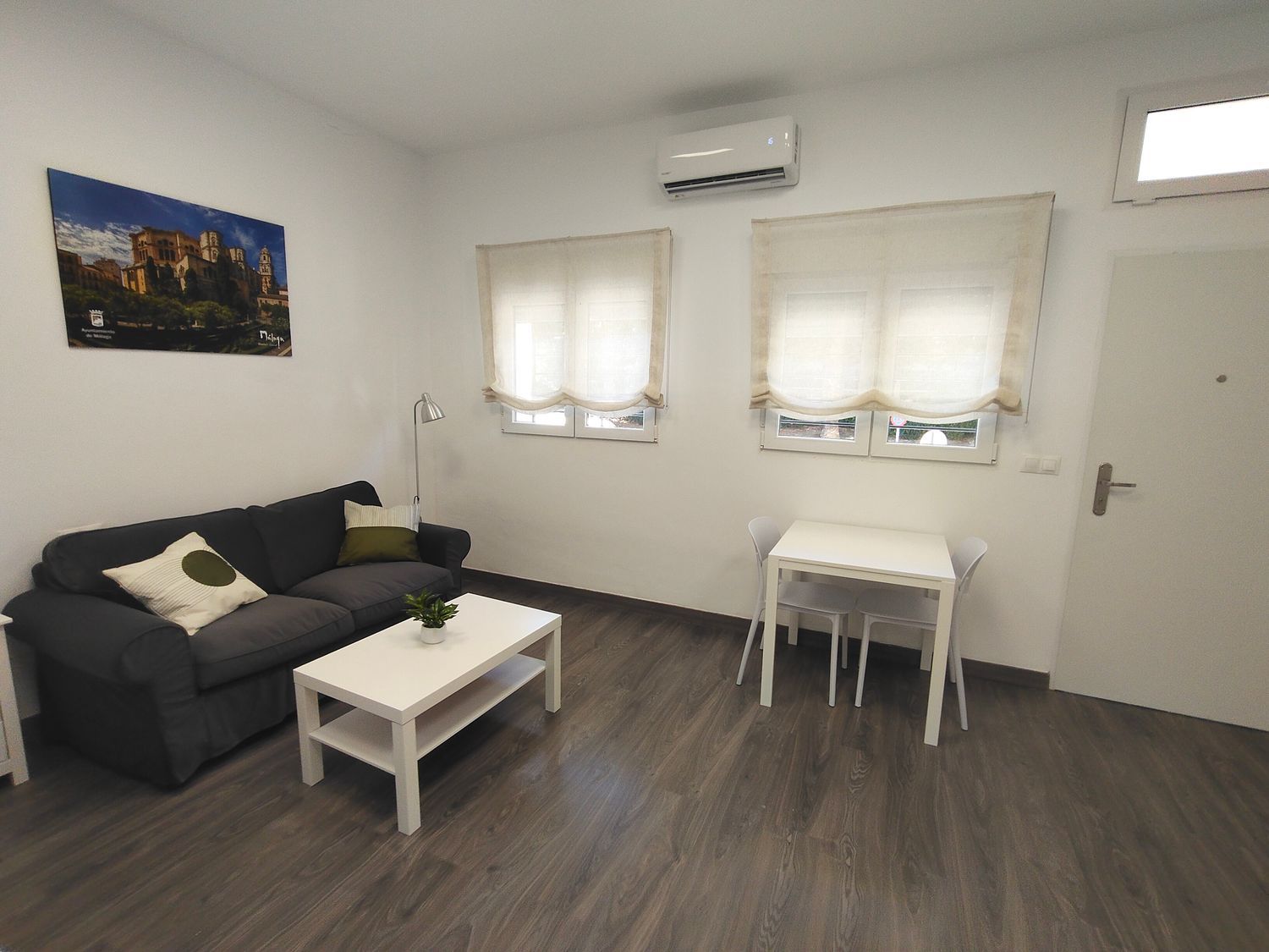 Estudio en Calle Frigiliana, Los Guindos - Parque Mediterráneo - Santa Paula - Foto 2
