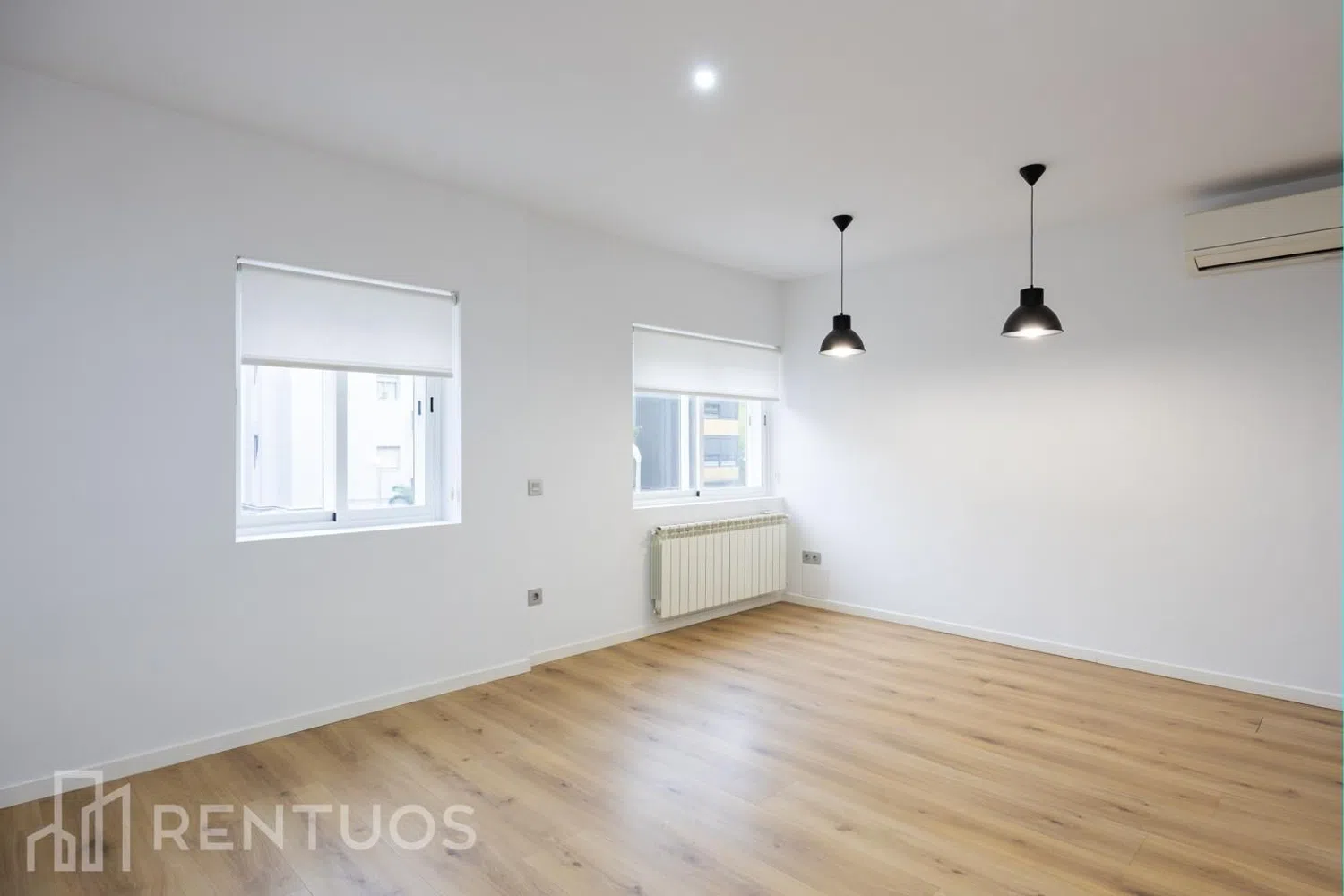 Piso en calle de la del Manojo de Rosas - Foto 1