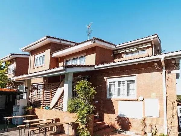 Chalet pareado en Calle Bernardo Álvarez Galán, 1 - Foto 1