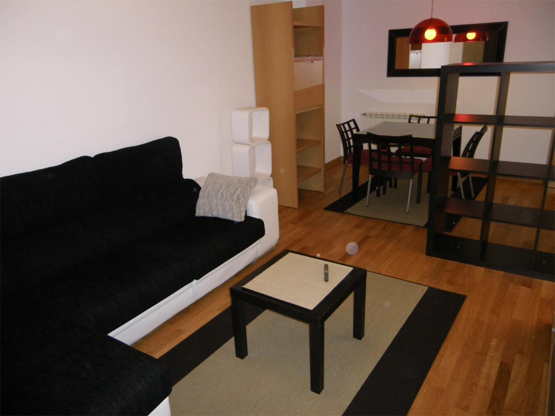 Piso en  Calle Rosalía de Castro 25 - Foto 3