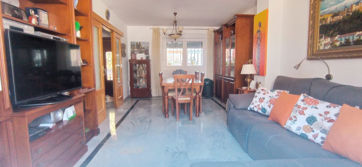 Chalet adosado en Calle Granate, 10 - Foto 4