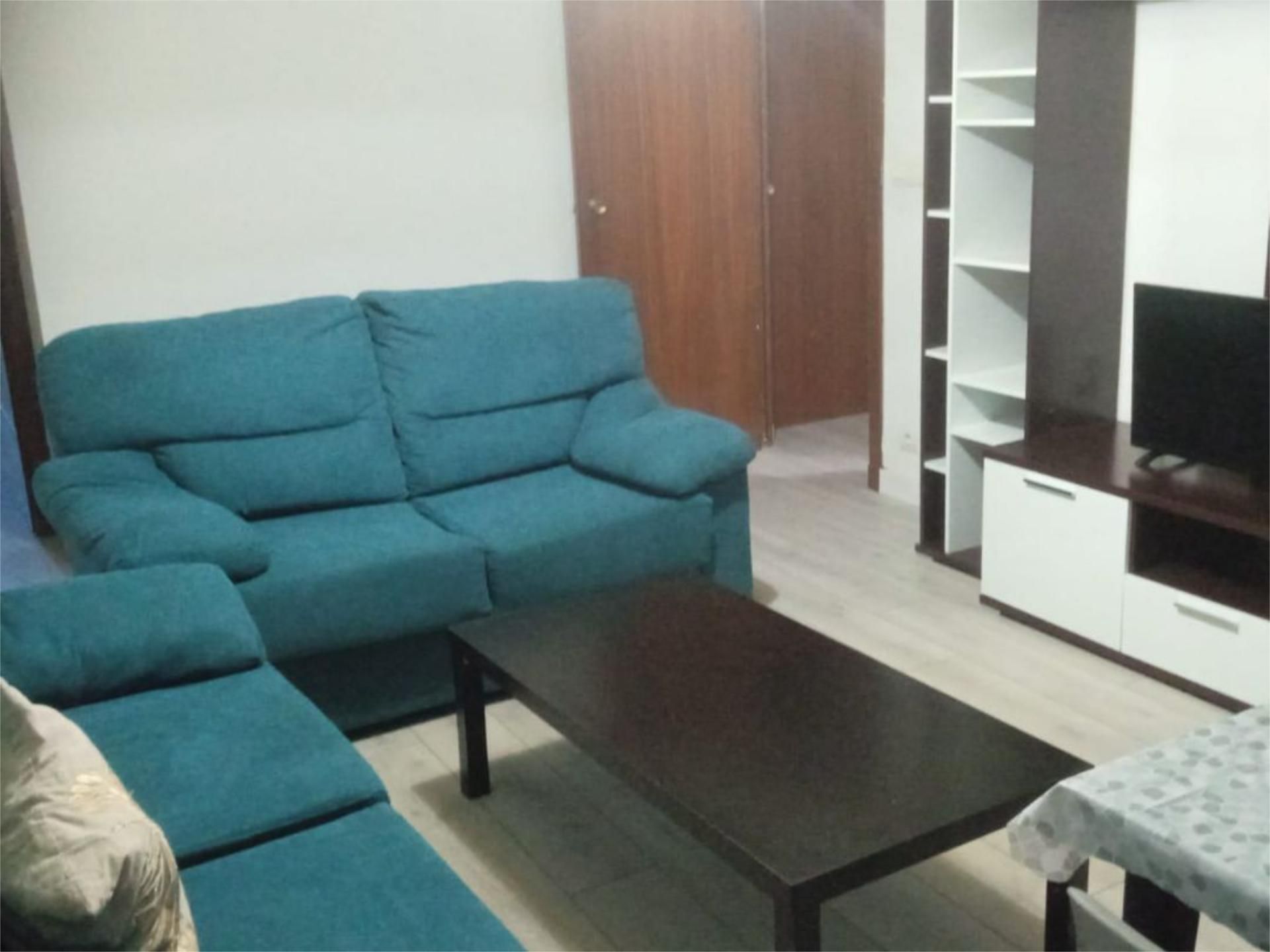 Piso en  Calle Vitigudino 34 - Foto 2