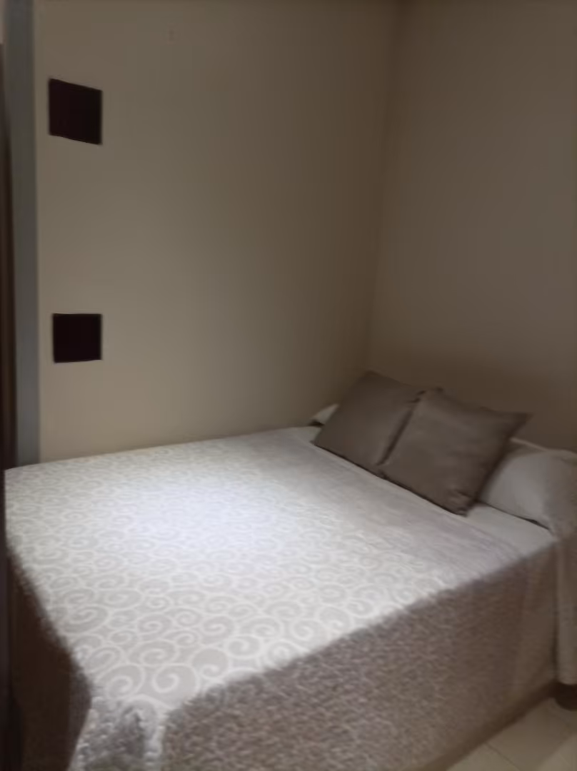 Estudio en  Carrer de Cortinas 9 - Foto 8