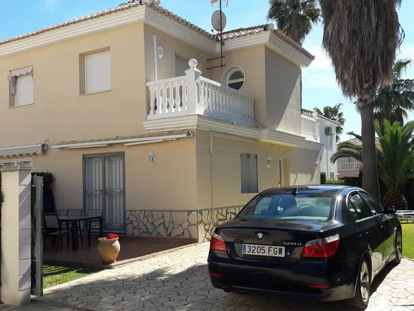 Chalet pareado en Avenida de Gaudi, 9 r, Oliva Nova, Oliva Nova - Foto 1