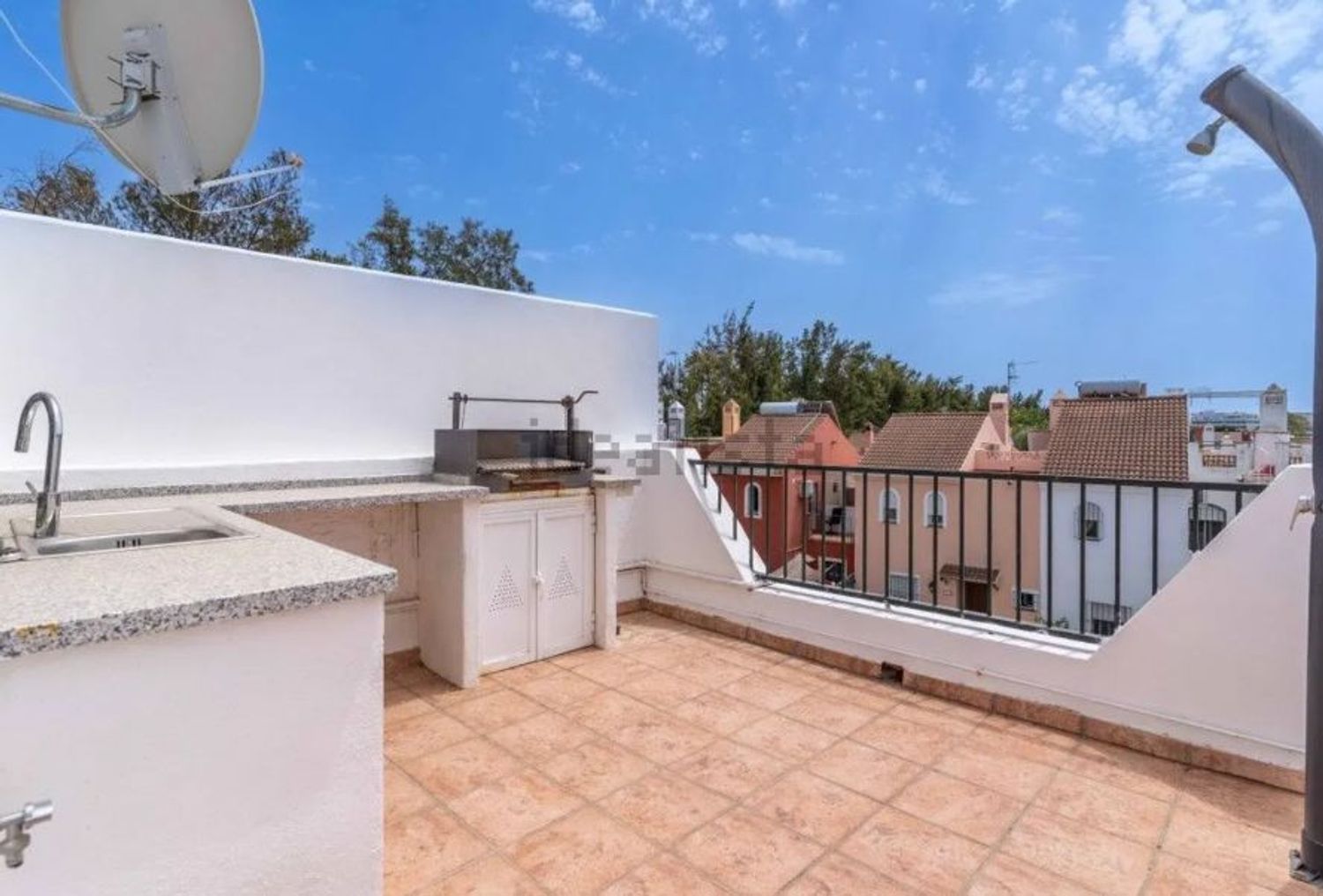 Chalet adosado en Barrio Los Naranjos - Foto 27