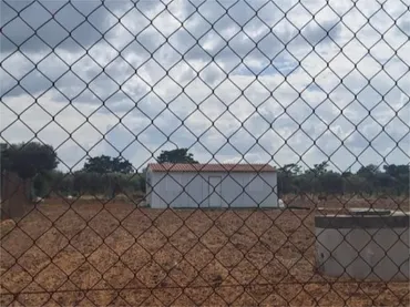 Finca rústica en  Carretera La Puebla de Cazalla 2 - Foto 2