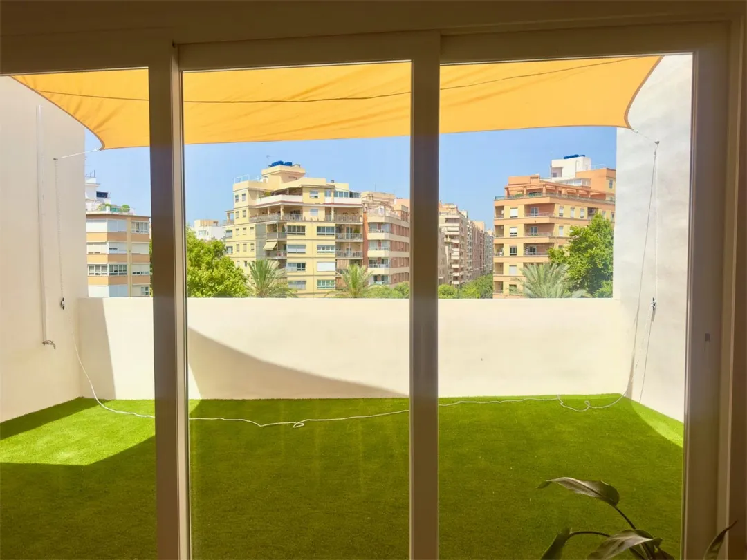 Piso en  Plaça de Miquel Dolç 10 - Foto 3