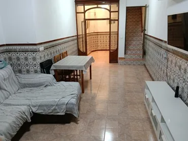 Casa adosada en  Carrer Sant Gaietà 85 - Foto 2