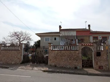 Chalet en  Carrer Empordà 224 - Foto 1