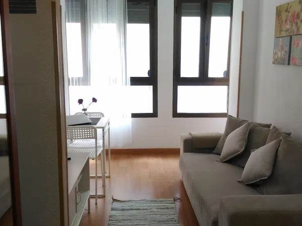 Estudio en calle Torres Quevedo, 22