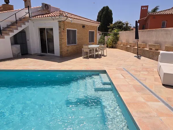 Casa independiente en Urbanización Barrina Norte, 17