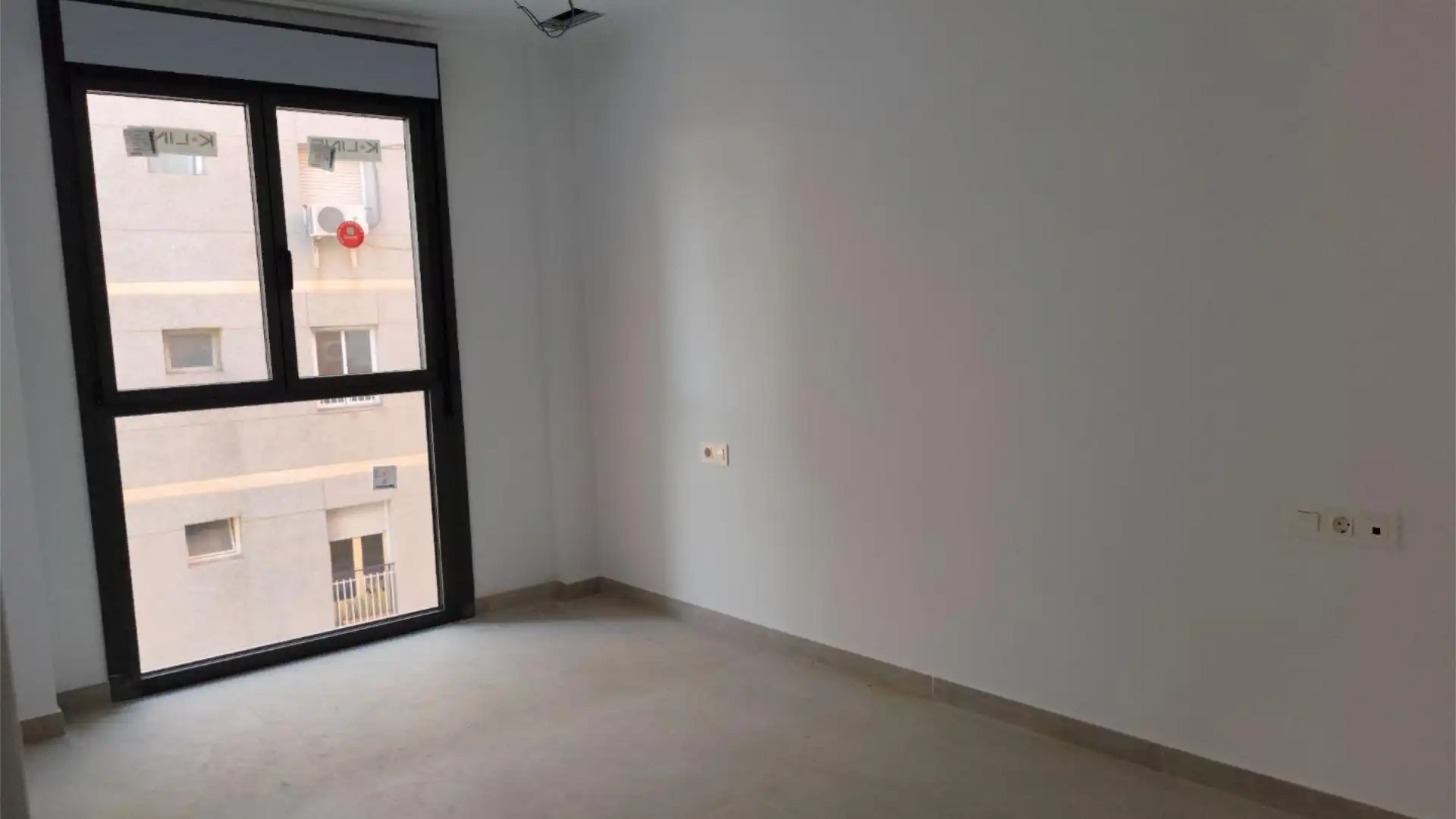 Piso en  Carrer Carlos Antón Pastor 58 - Foto 5