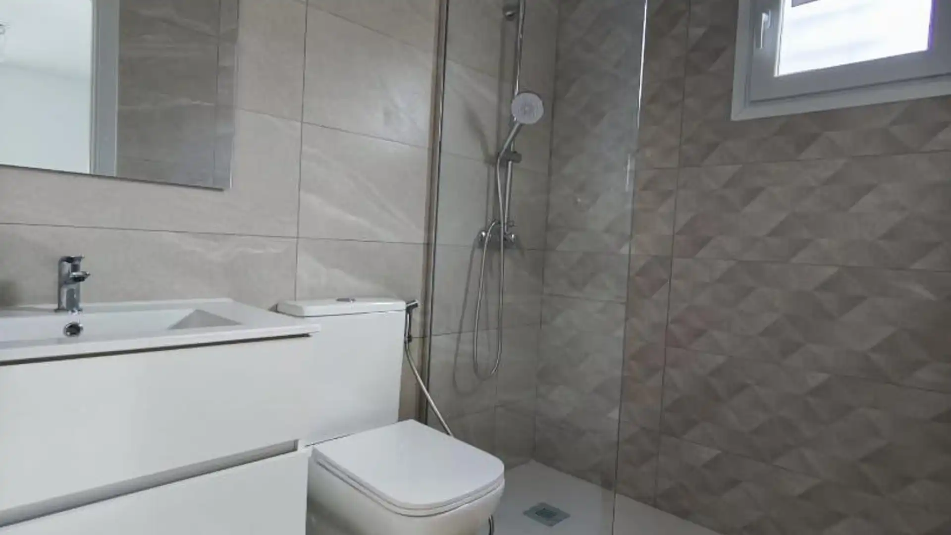 Piso en  Calle Conde de Guadalhorce 10 - Foto 20