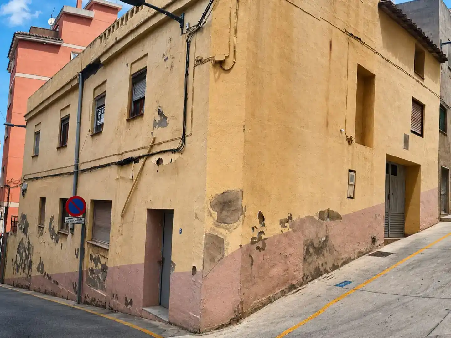 Casa adosada en  Calle Cristóbal Aicart 23 - Foto 2
