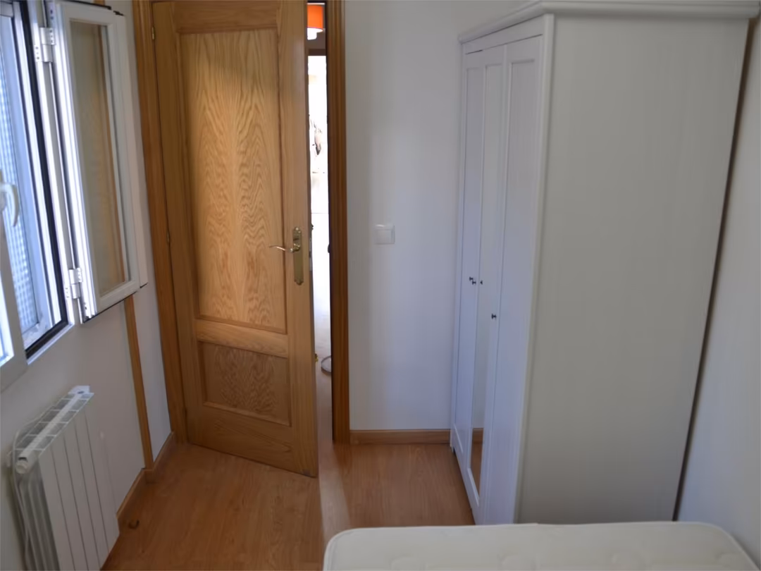 Piso en  Calle de Aceuchal 11 - Foto 3