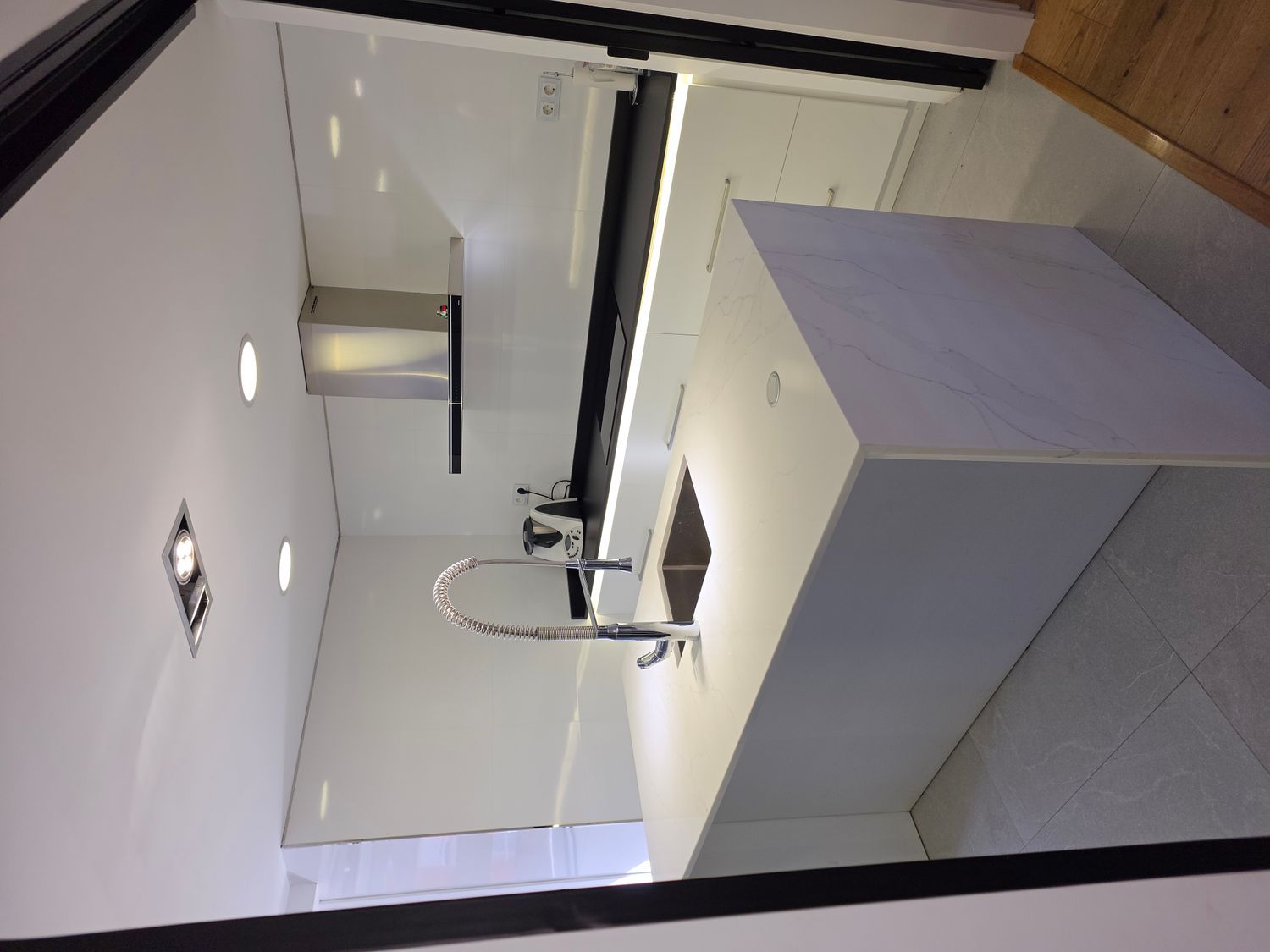 Piso en calle de Sabino Arana, 34 - Foto 1