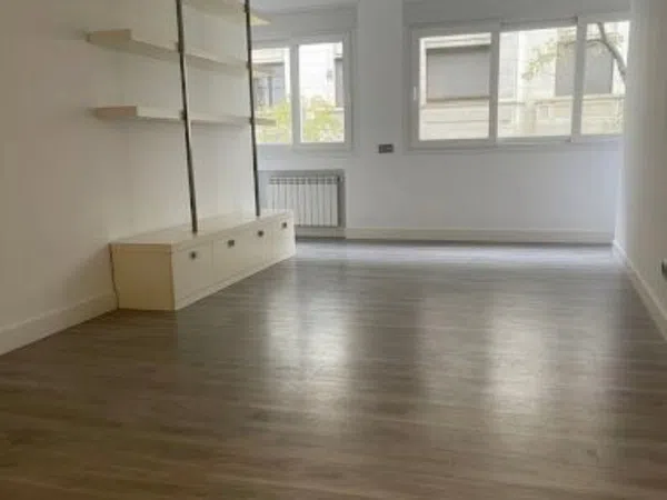 Piso en calle de Hermosilla, 101