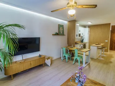 Casa adosada en  Avenida Juan Sebastián Elcano 7610 - Foto 3