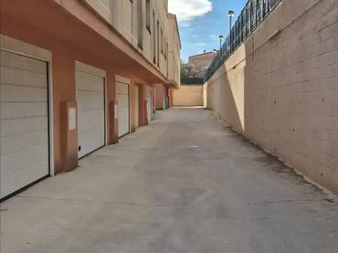 Casa adosada en  Carrer de Miquel Martí i Pol 2 - Foto 49