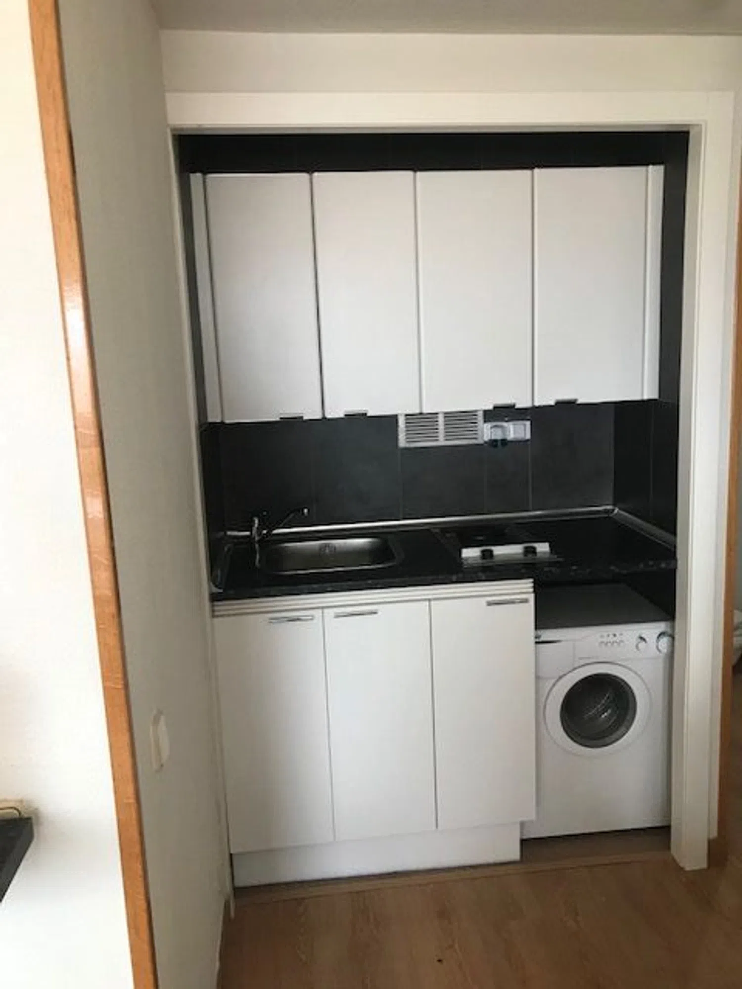 Estudio en avenida del General Perón, 32 - Foto 13