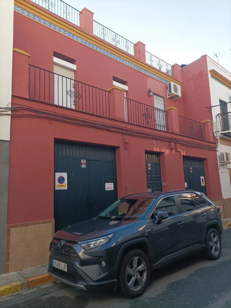 Casa adosada en  Calle Pedro de Cieza 6 - Foto 1