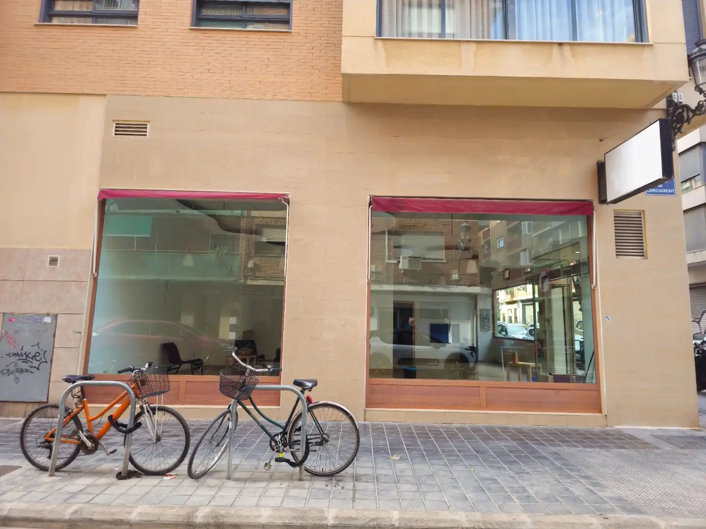 Local comercial en  Carrer de Carcaixent 32 - Foto 2