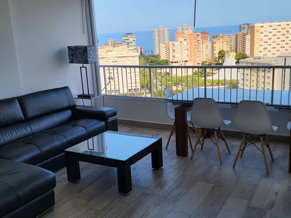 Piso en avenida Benidorm, 18 - Foto 2