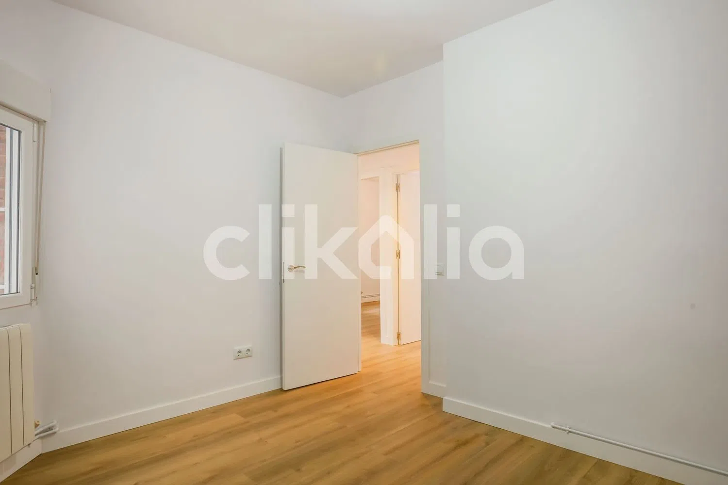 Piso en avenida Reyes Católicos - Foto 9