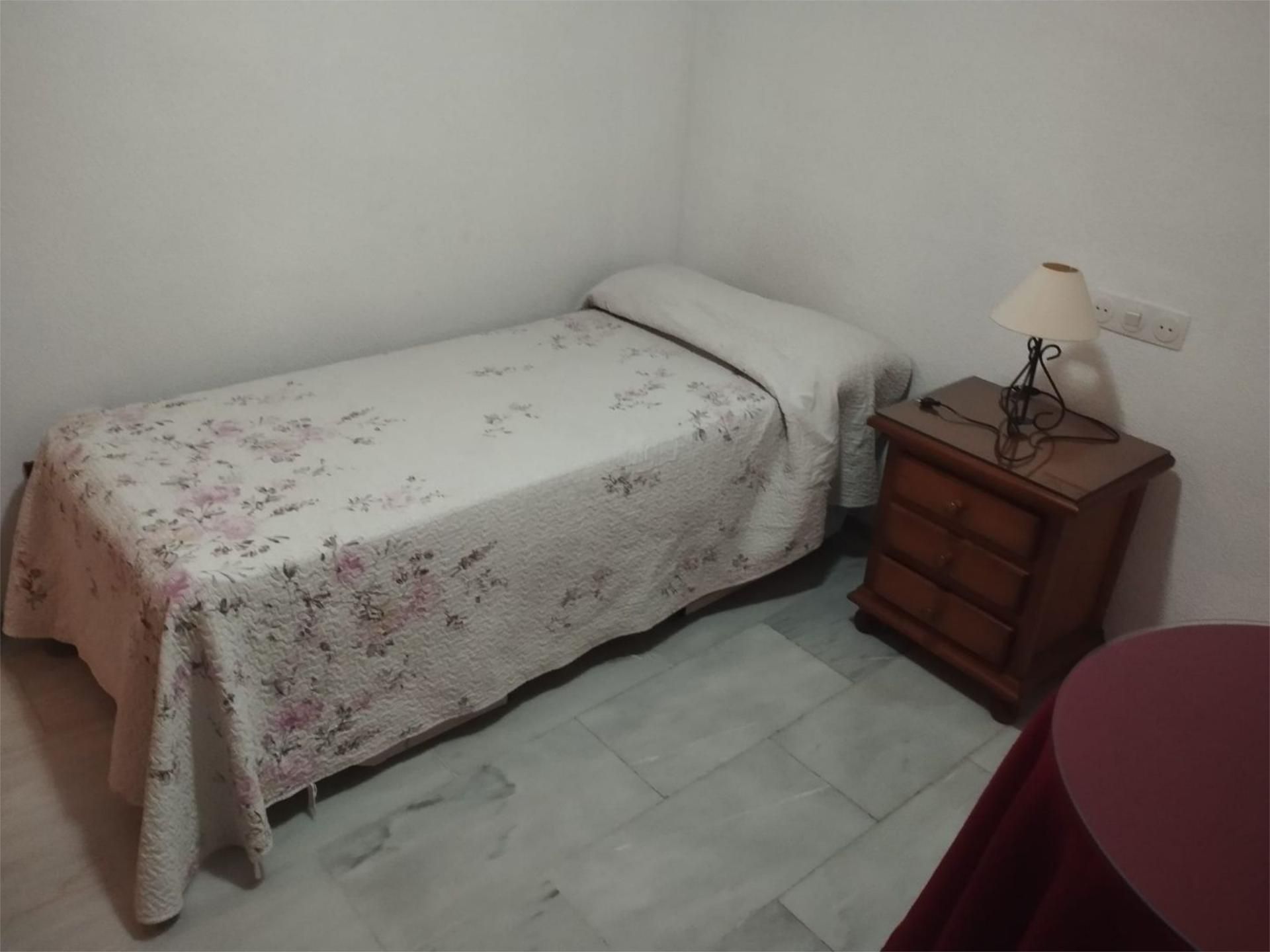 Piso en  Calle del Doce de Octubre 21 - Foto 8