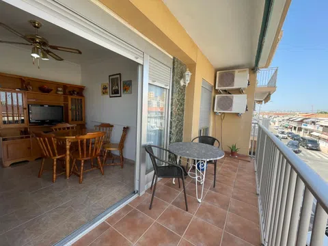Piso en calle Elda, 15