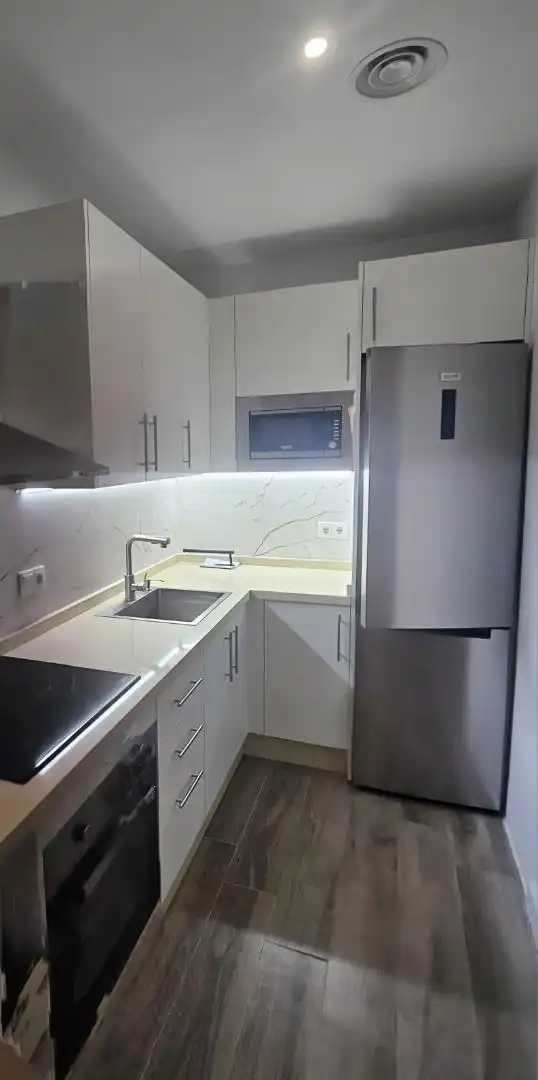 Piso en  Calle Hermano Juan Fernández 1 - Foto 5