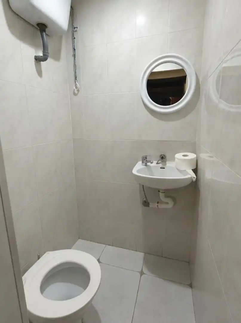 Local comercial en  Carrer de Llevant 20 - Foto 5