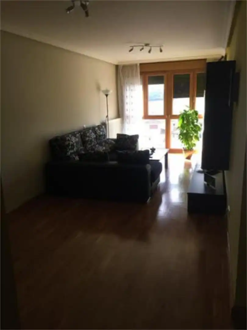 Piso en Avd de asturias 28 - Foto 2