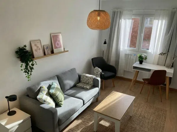 Piso en Centro - Ayuntamiento - Foto 1