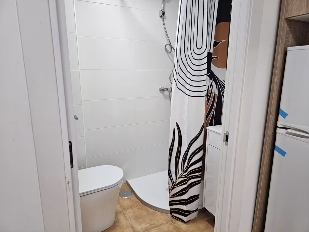 Estudio en  Calle Miguel Caballero 8 - Foto 6