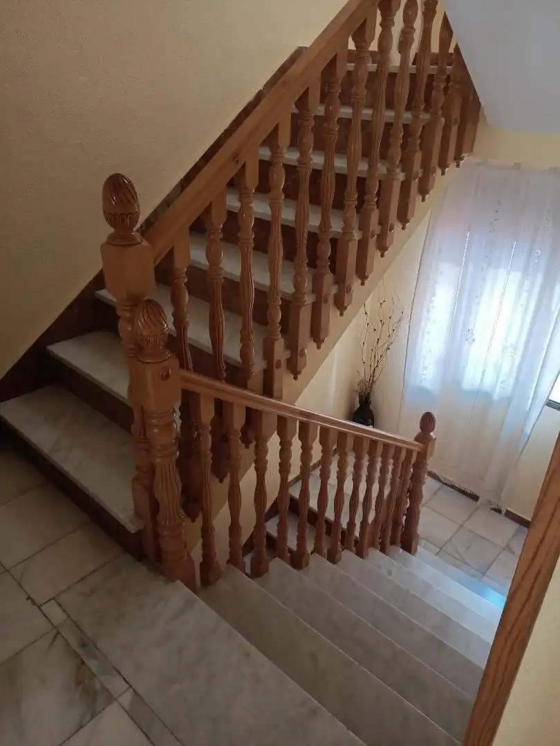 Casa adosada en  Travesia Reina Sofia Baja 6 - Foto 8