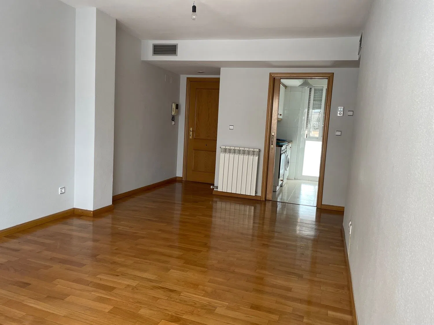 Piso en calle de Cristóbal Colón, 7 - 9 - Foto 4
