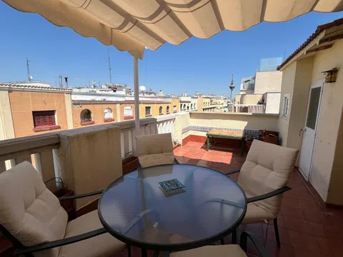Ático en calle de Narváez, 37