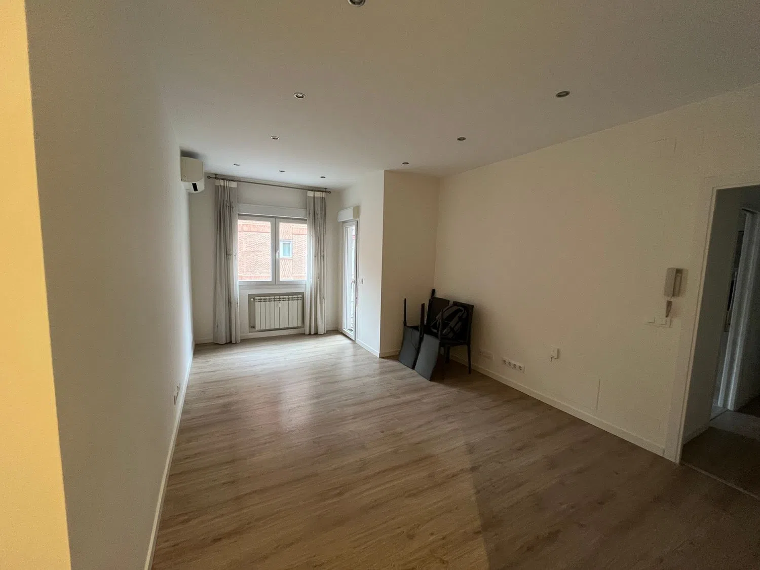 Piso en calle de Ercilla, 46 - Foto 1