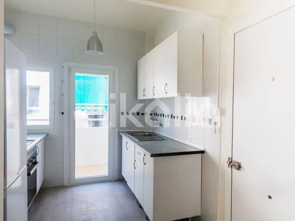 Piso en calle Profesores Hermanos Muñoz - Foto 6