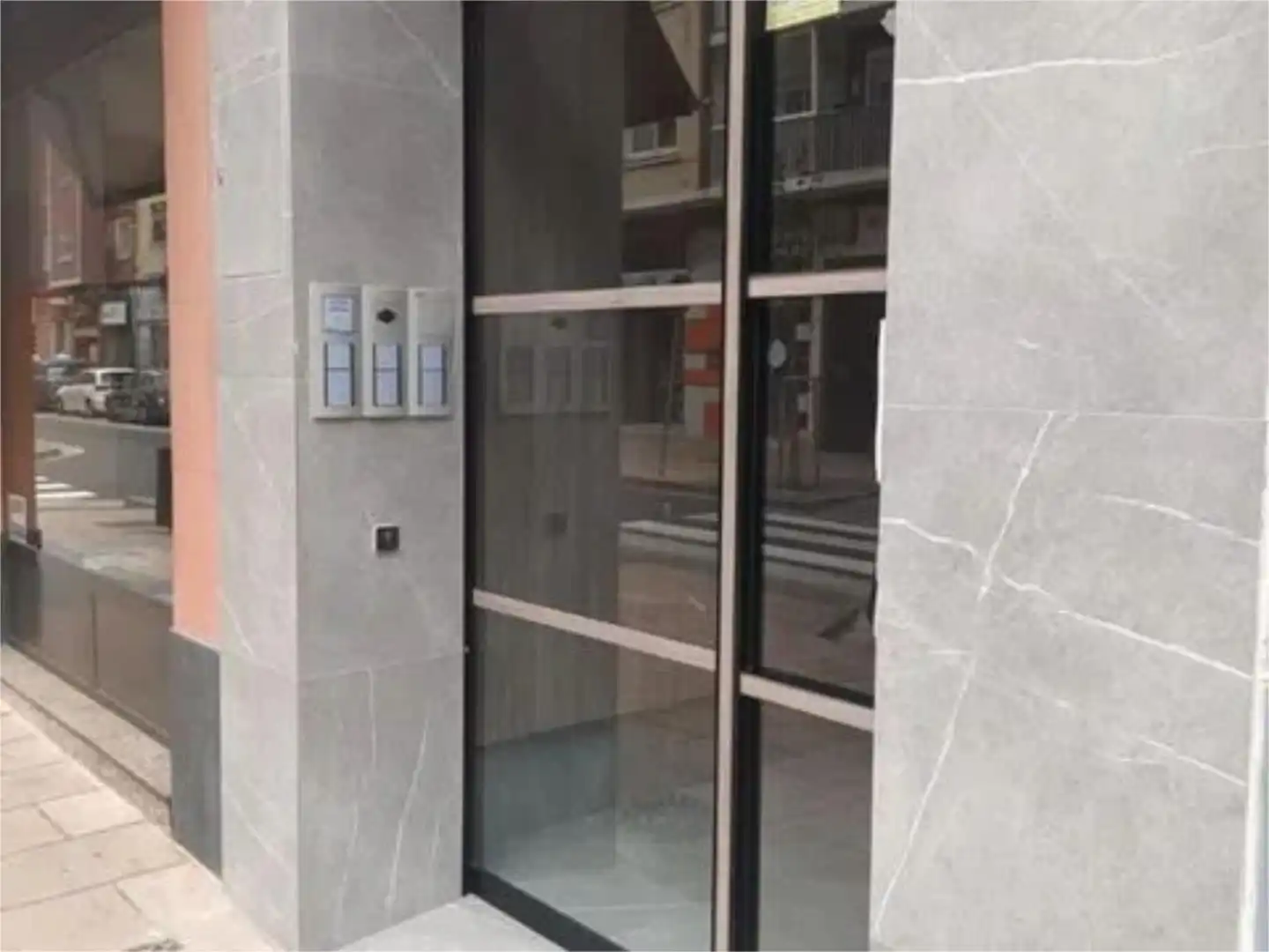 Piso en  Calle de la Reina Fabiola 12 - Foto 17