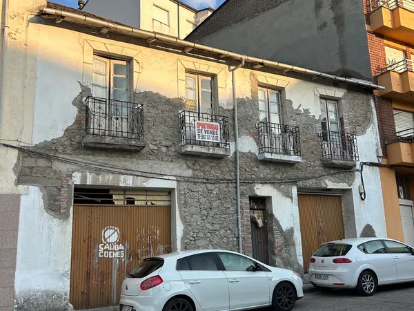Casa de pueblo en Avenida Astorga, 5 - Foto 4